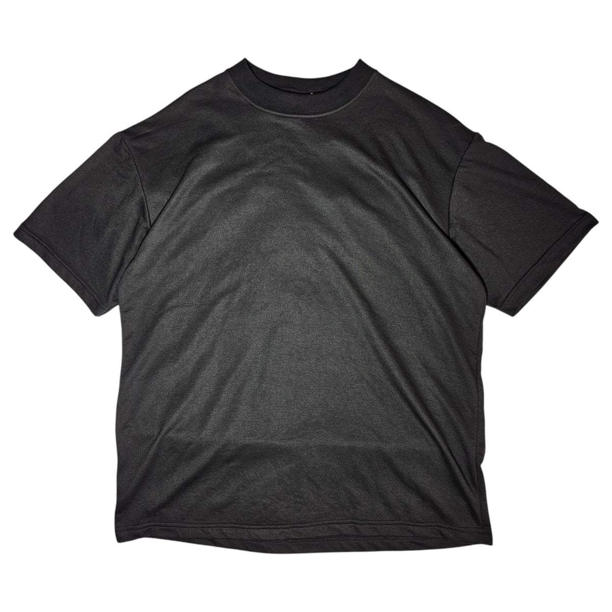 franela black essentials